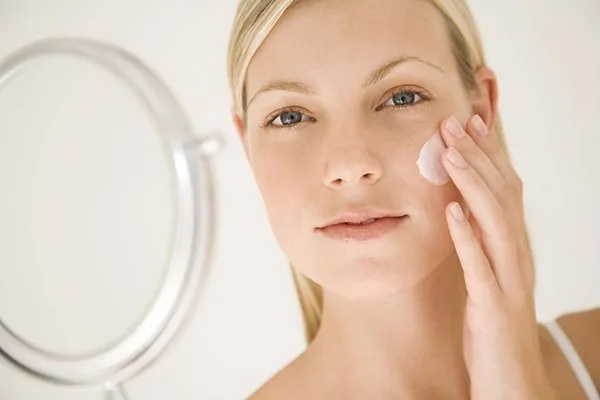 Hướng Dẫn Trị Mụn Trứng Cá, Đầu Đen Với Kem Đánh Răng
