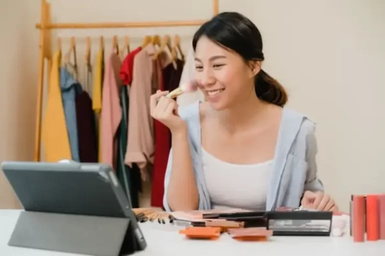 Xây Dựng Thương Hiệu Bắt Đầu Kinh Doanh Mỹ Phẩm