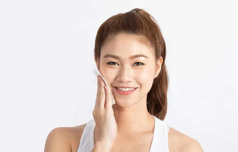 Serum HA có dùng được cho da mụn không?